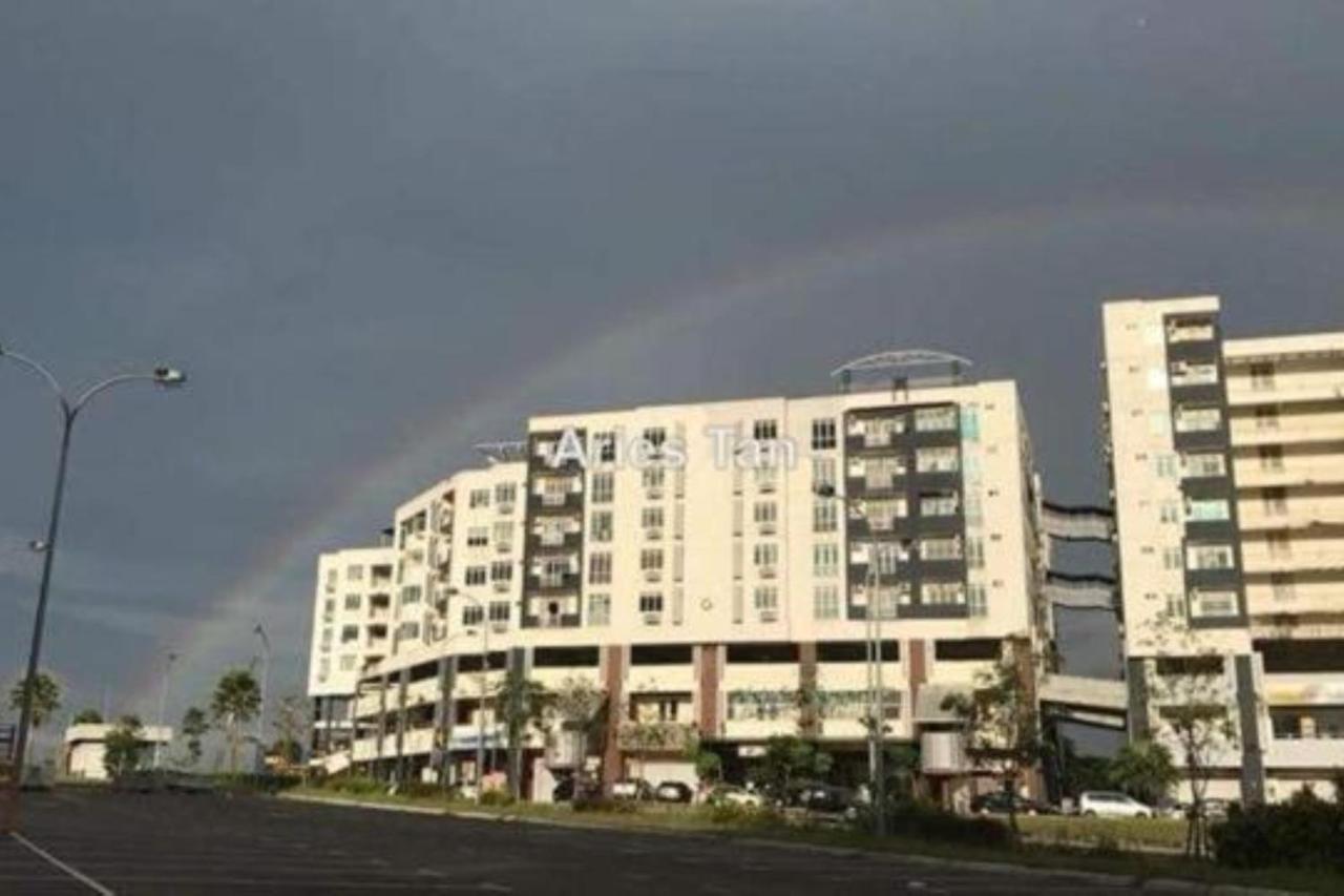 Aeon Tebrau Apartment Johor Bahru Exterior foto
